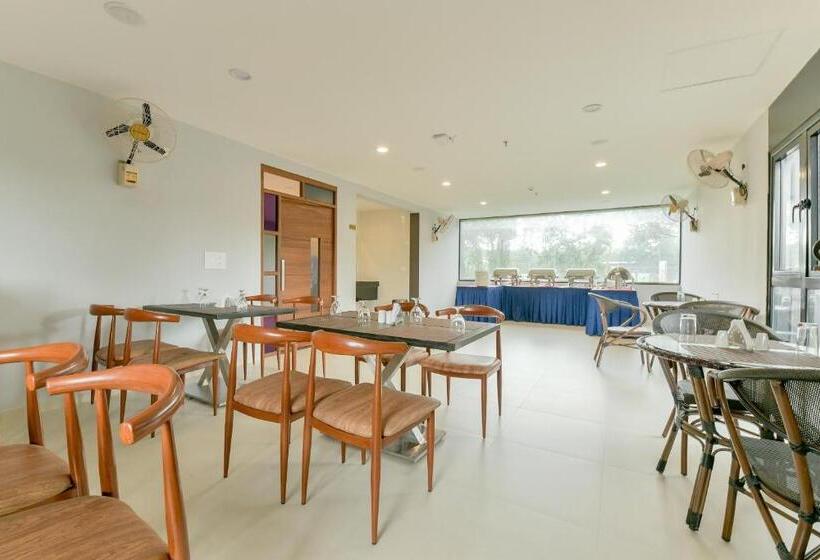 Super Hotel O Edassery Blue Bells