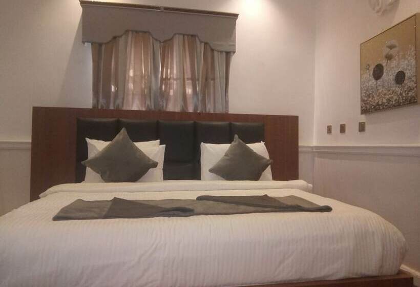 هتل Vanessa Paris