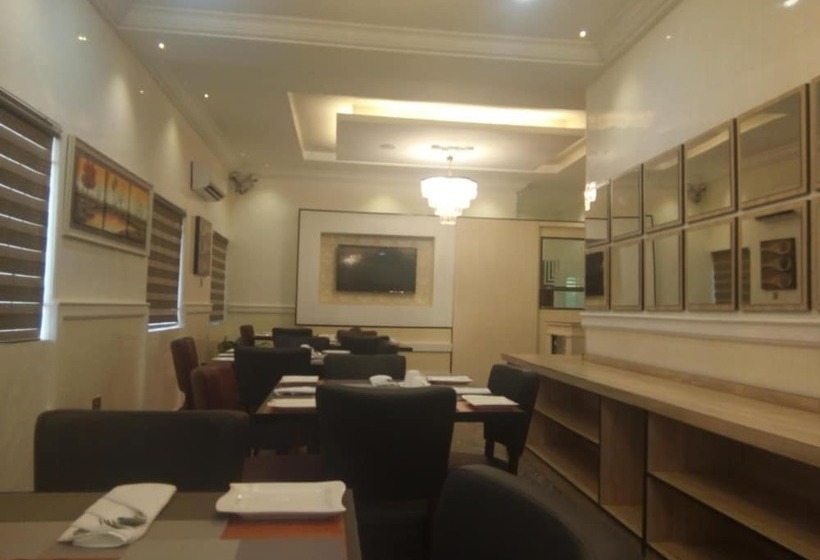 هتل Vanessa Paris