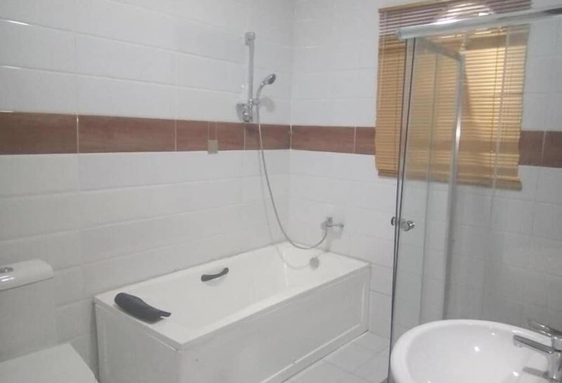 هتل Vanessa Paris