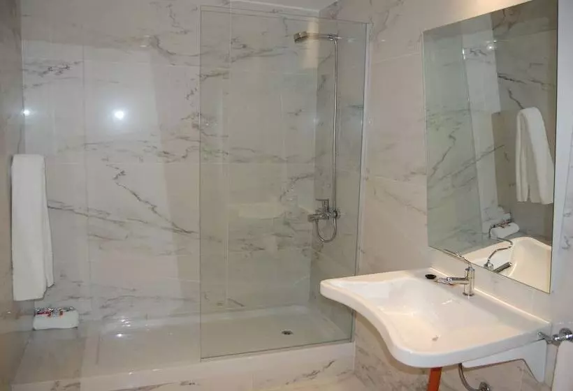 Avellaneda Aparts & Suites