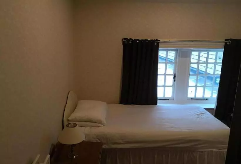 Hotelli Dunmar House