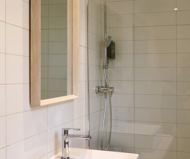 Отель Hostal Ses Negres