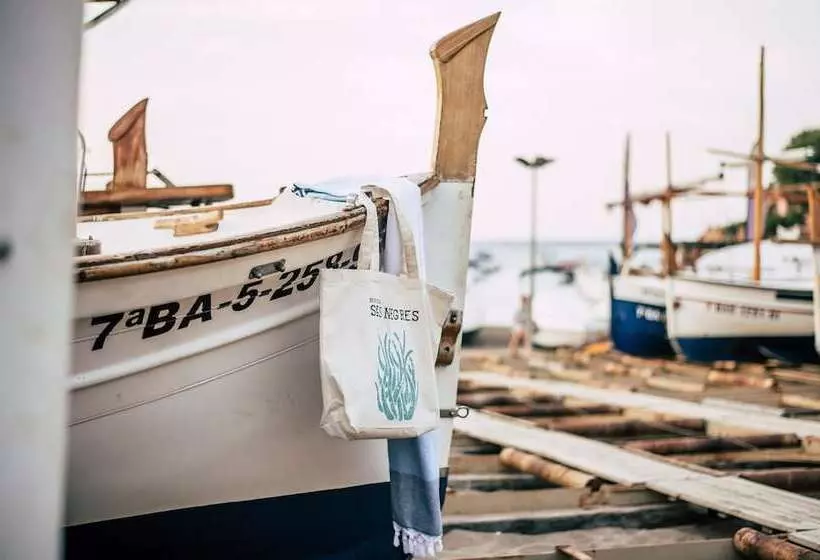 ホテル Hostal Ses Negres