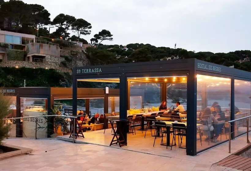 ホテル Hostal Ses Negres