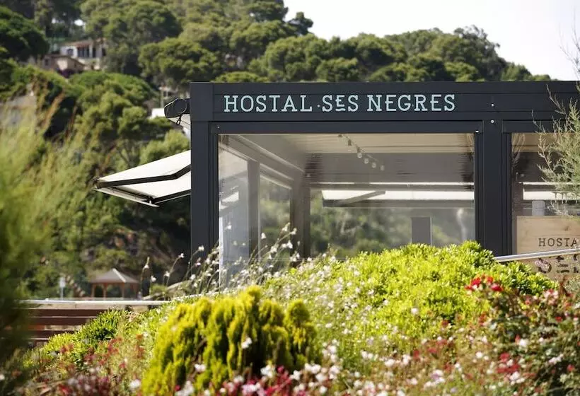 ホテル Hostal Ses Negres