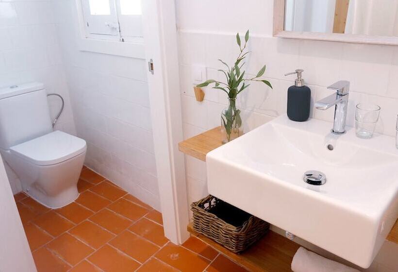 Отель Hostal Ses Negres