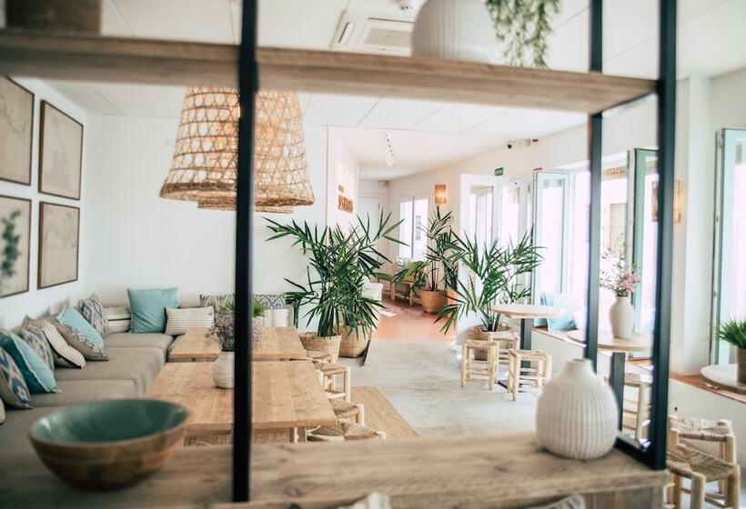 Отель Hostal Ses Negres