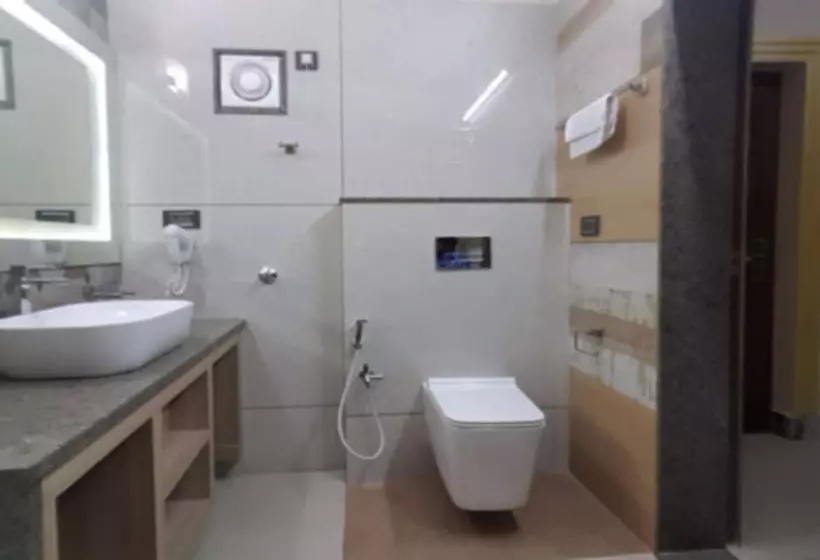 هتل Jm Vista Suites