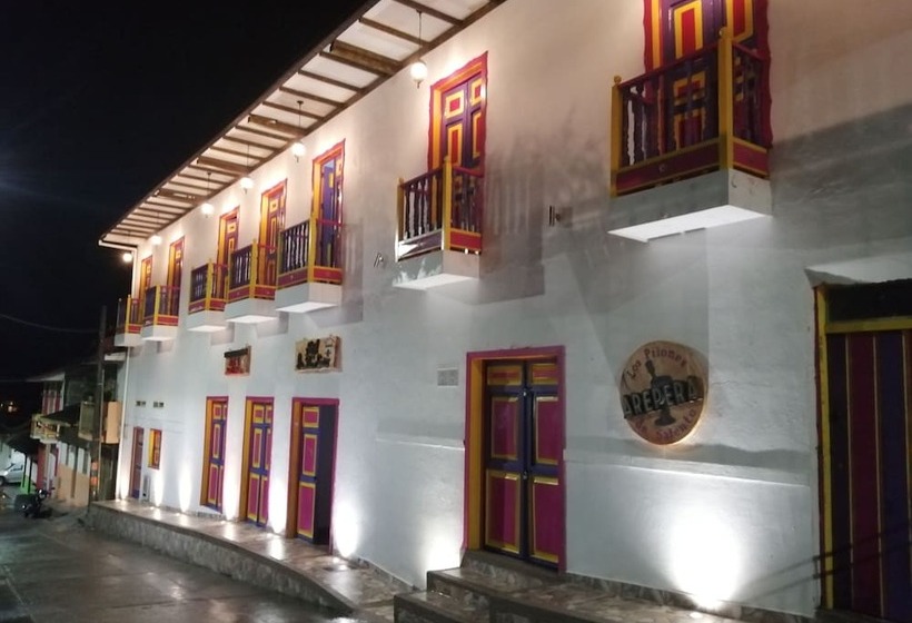 בית מלון כפרי La Tia Emiss