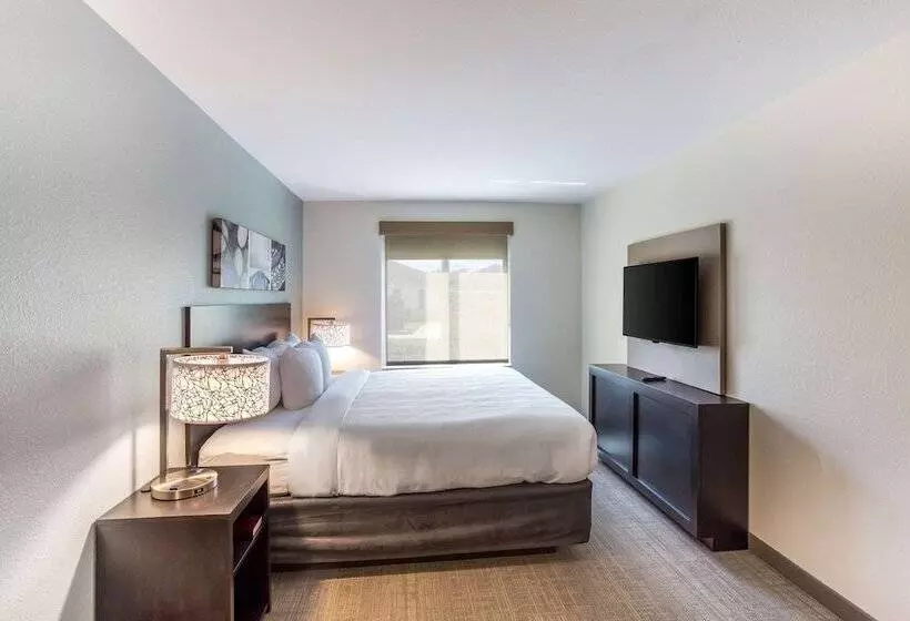 Hotelli Mainstay Suites Logan Ohio Hocking Hills