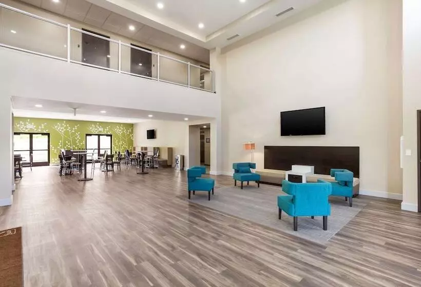 Hotelli Mainstay Suites Logan Ohio Hocking Hills