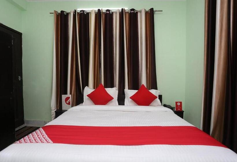 호텔 Oyo 18669 Shree Palce