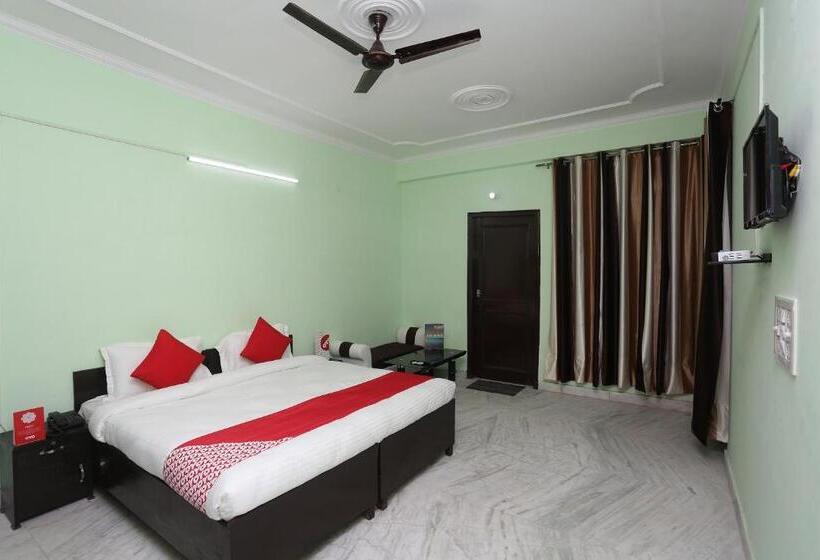 호텔 Oyo 18669 Shree Palce