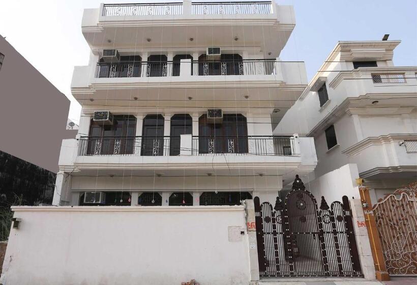 호텔 Oyo 18669 Shree Palce