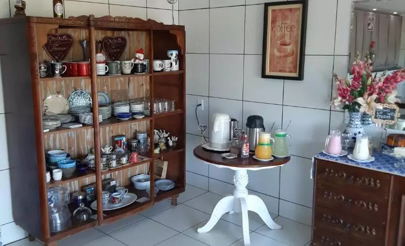 هتل Pousada Cris Garden Bed&breakfast