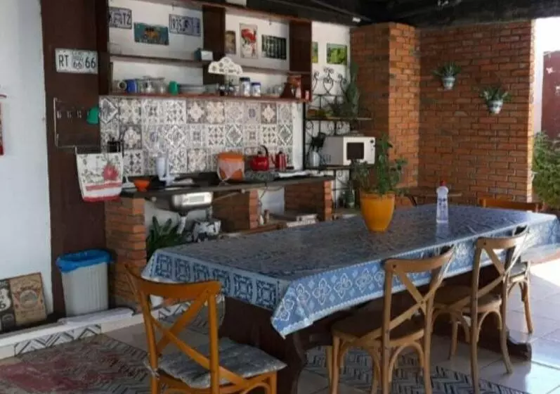 هتل Pousada Cris Garden Bed&breakfast