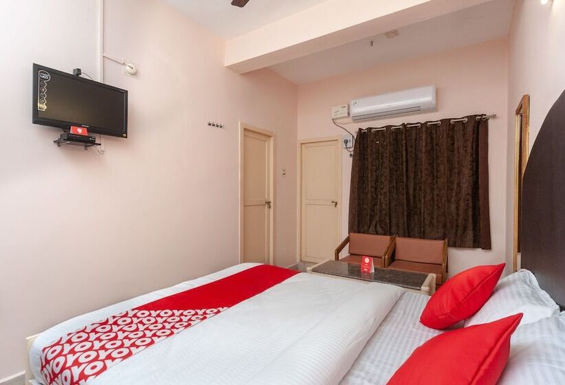 Oyo 16749 Hotel Paris