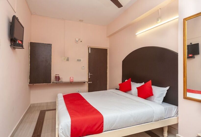 Oyo 16749 Hotel Paris