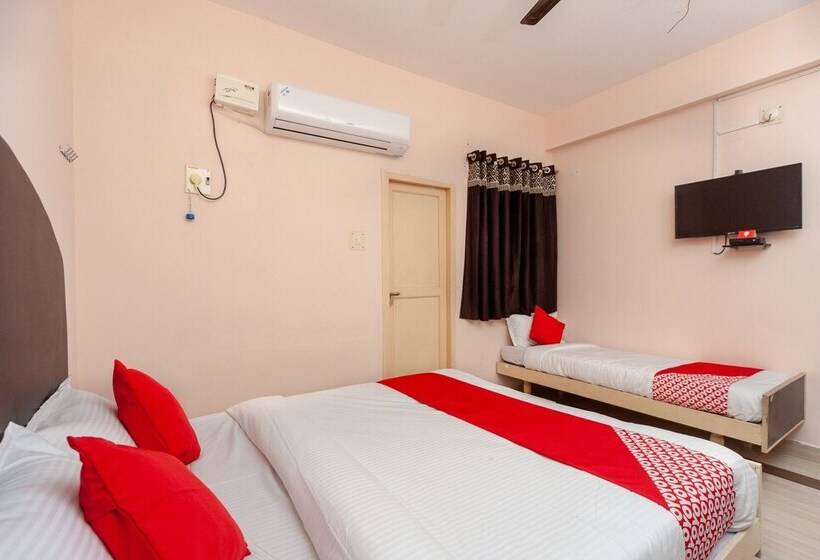 Oyo 16749 Hotel Paris