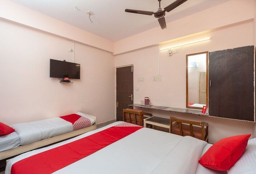 Oyo 16749 Hotel Paris