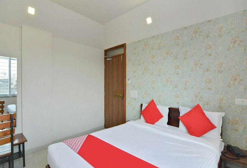 Oyo 22827 Hotel Prafulla