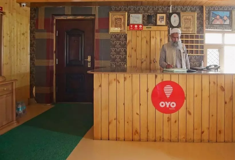 Oyo 6032 Hotel Marina