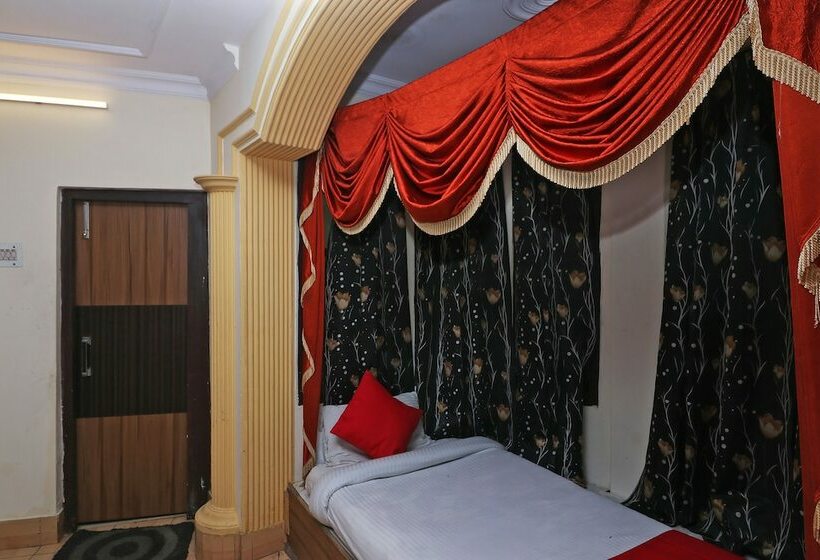 Oyo 9452 Hotel Moonlight