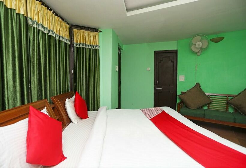 Oyo 9452 Hotel Moonlight