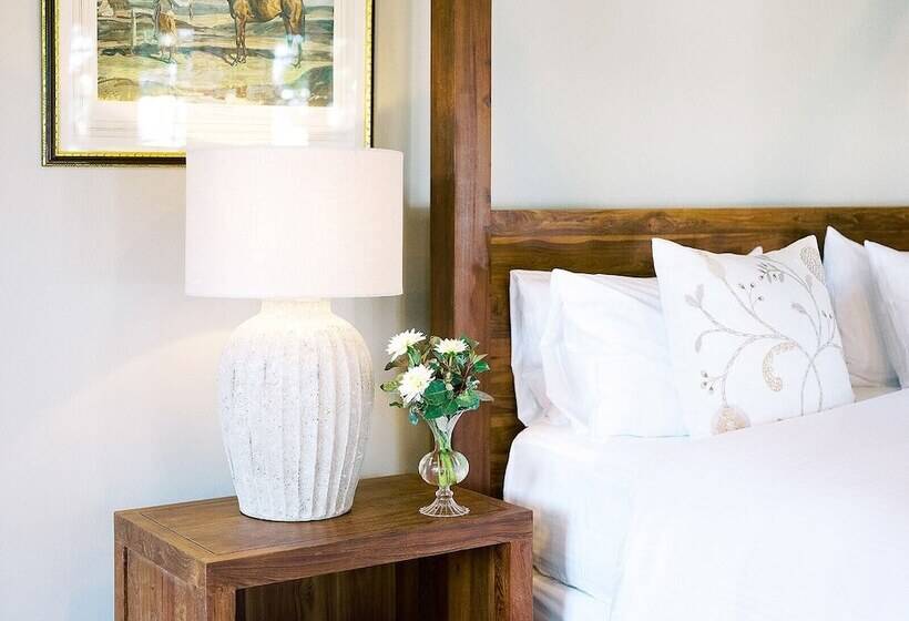 ユースホステル The Red Fox Inn & Tavern