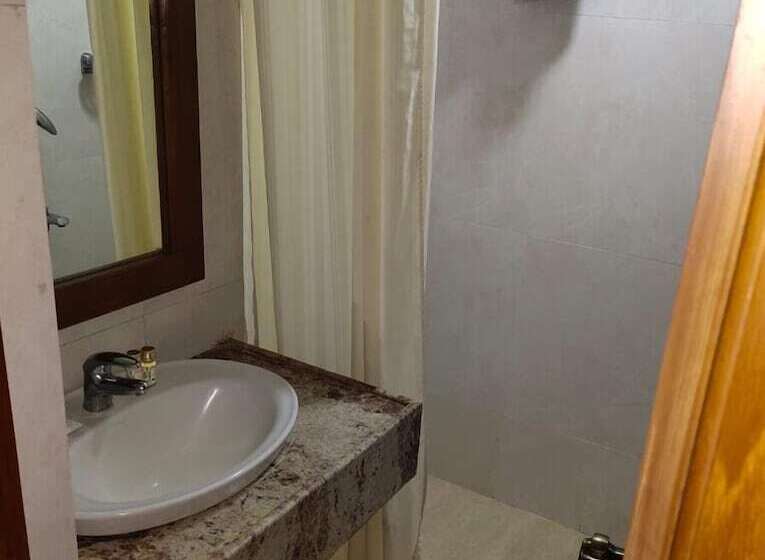 Hotel Vijay Park Alandur