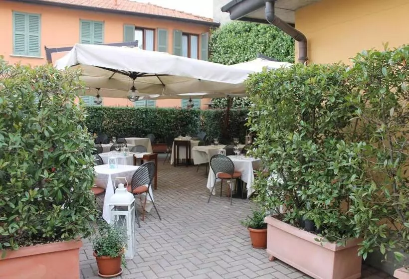 ホテル Albergo La Scaletta