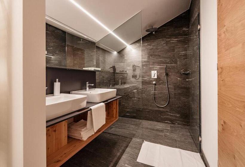 فندق Oberhauser Hütte Rodenecker   Lüsner Alm