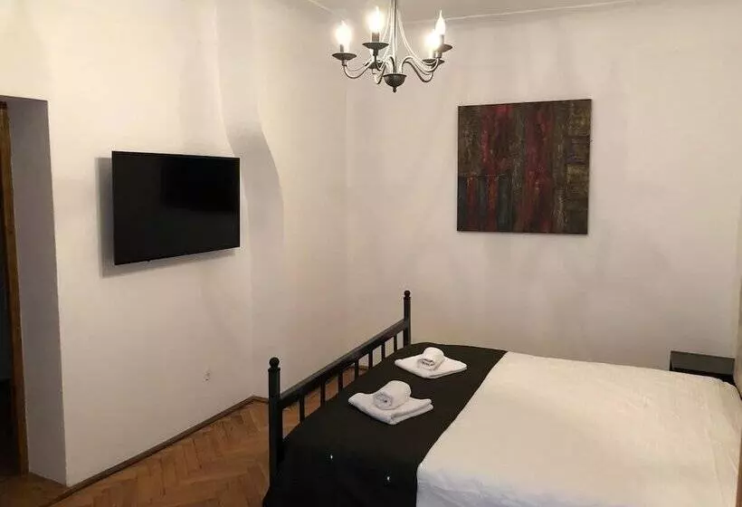هتل Poet Pastior Residence