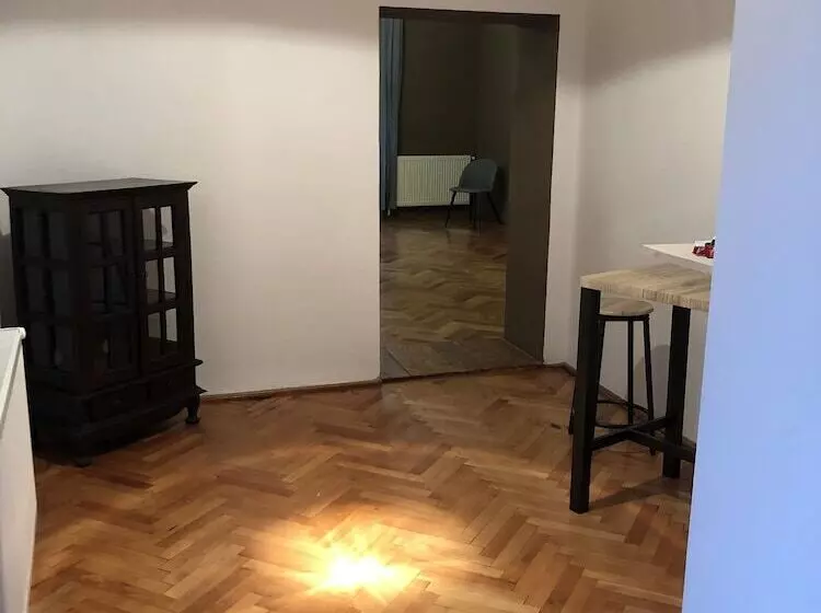 هتل Poet Pastior Residence