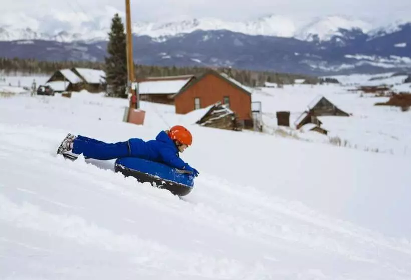 Hotelli Ymca Of The Rockies   Snow Mountain Ranch