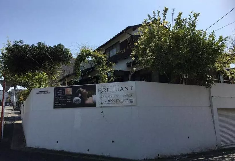 ペンション Guest House Rokumano