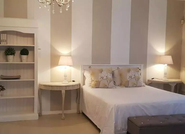 Majatalo Mulberry Place