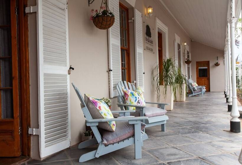 Пансион The Habit Guesthouse