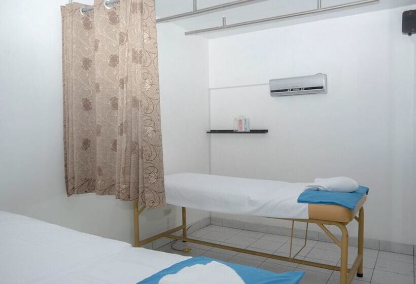 فندق صغير Hostal Sueños