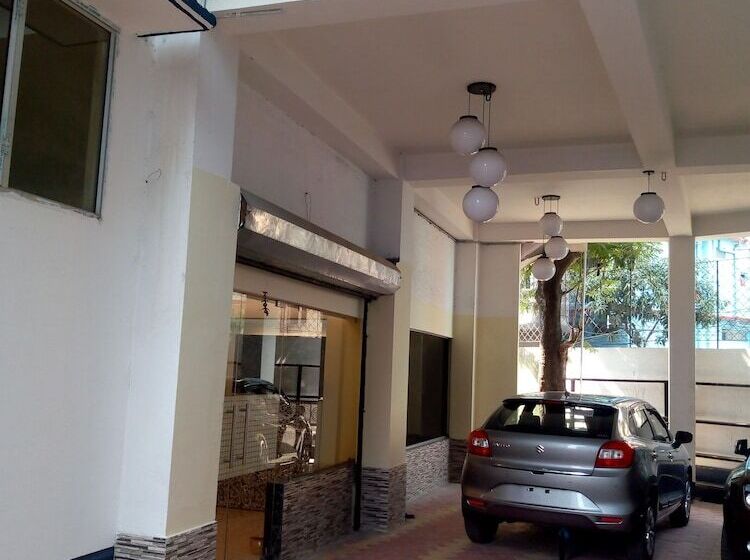 Hotelli Niladrii Galaxy