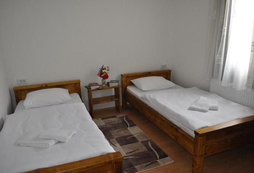 پانسیون Green House