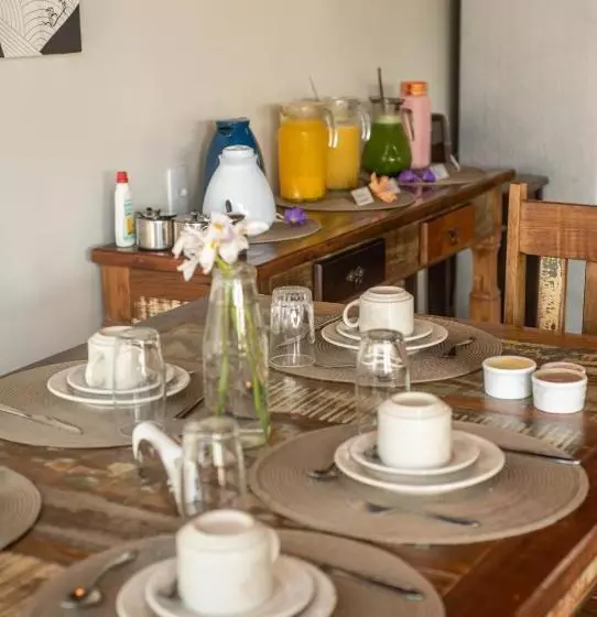 ユースホステル Pousada Rosa 08 Café Da Manhã Gourmet E A 150m Do Centrinho Da Praia Do Rosa