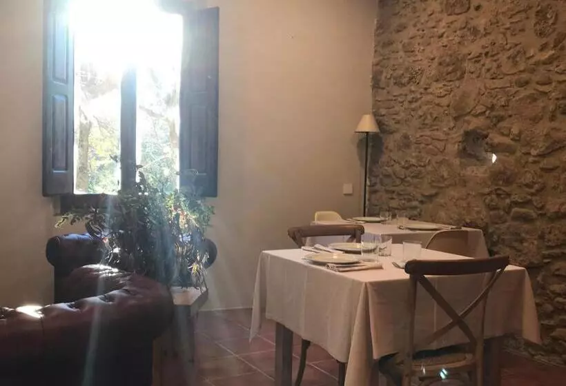 Majatalo Hostal De Bianya