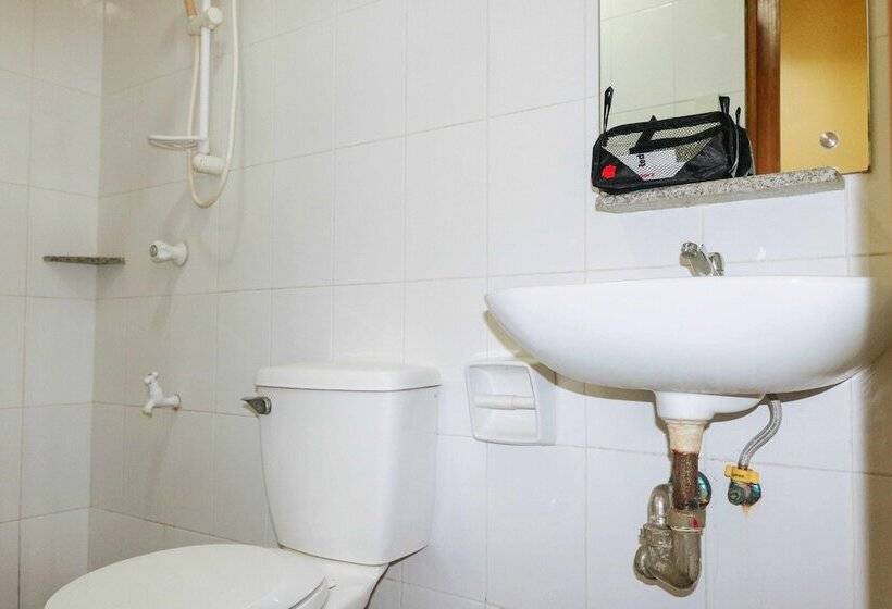 Hostel Reddoorz @ Mj Cuenco Avenue Cebu