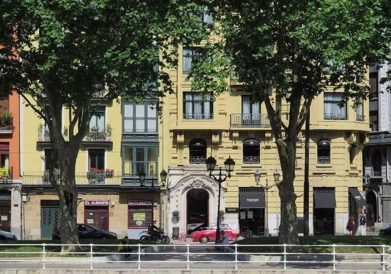 ホテル Tayko Bilbao