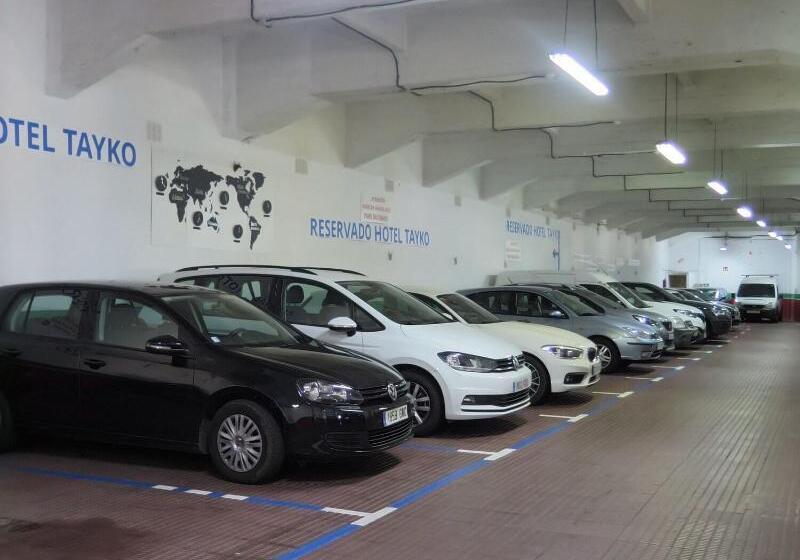 Отель Tayko Bilbao