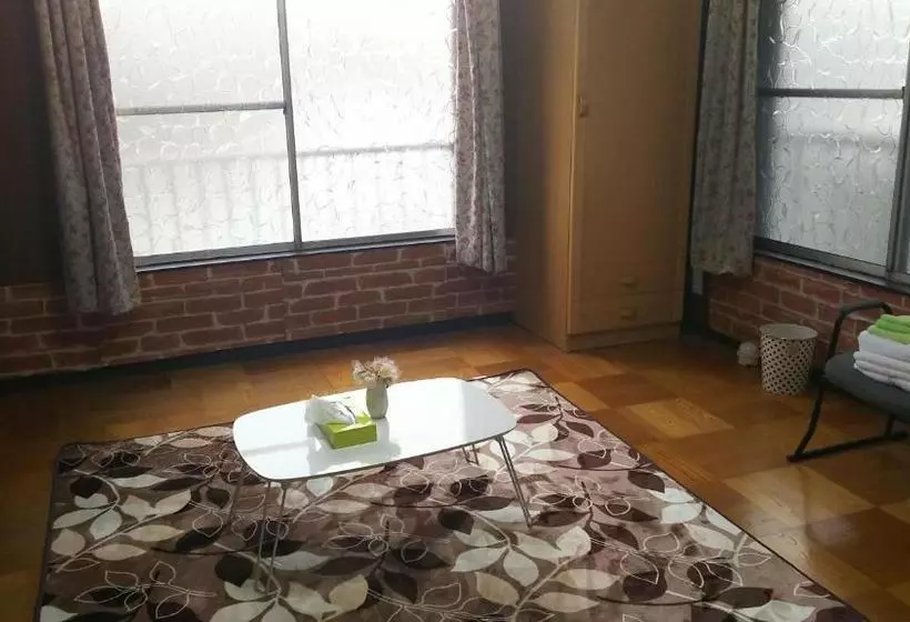 ペンション Guest House Cat