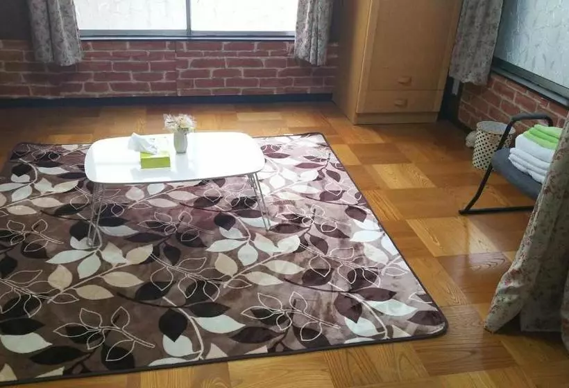 ペンション Guest House Cat