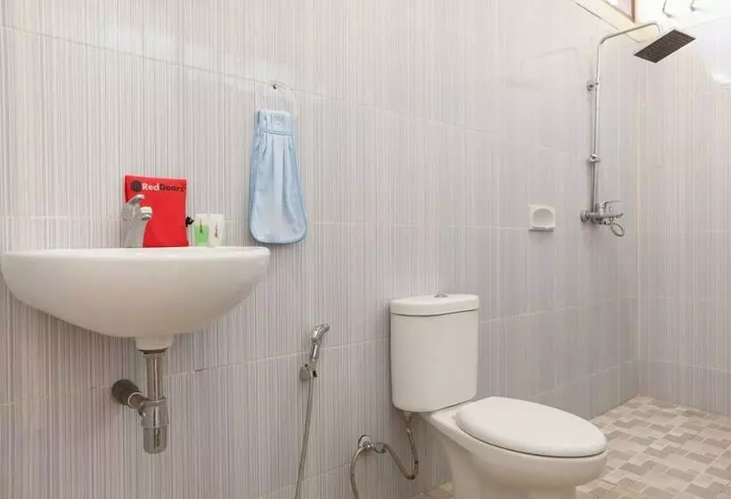 Urbanview Hotel Kumala Banyuwangi By Reddoorz